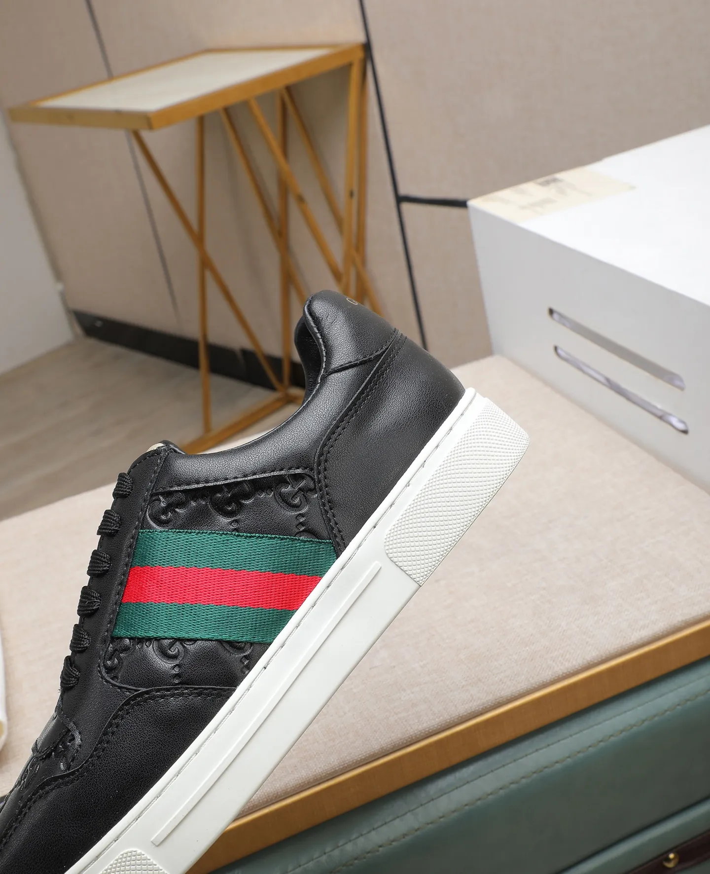 Men's shoes💰440 GUCCI🔍🔍Latest spring style On sale at the same time at the counter, original calfskin imported from Italy, genuine leather lining, (high-end, luxury, and class) exquisite workmanship, soles: original soles specially provided by the original factory, ⚠Exclusive double-layer movable molded soles are super comfortable⚠, real photos🎬The real ones are better🔍🔍"High quality·Follow the order" code number 38-44